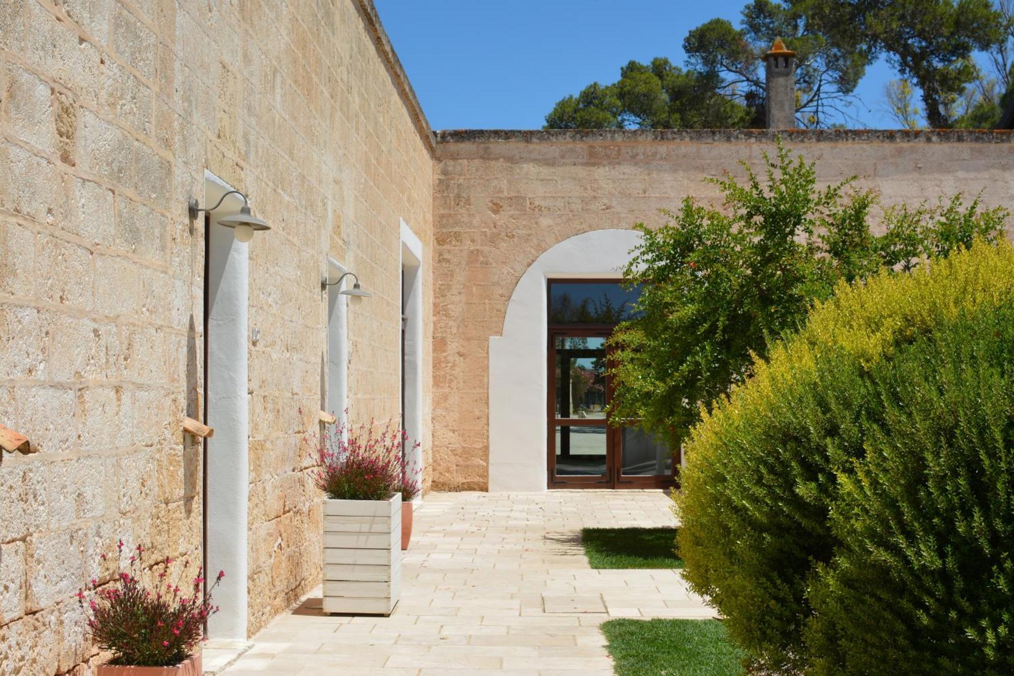 Masseria Corda Di Lana Hotel & Resort Torre Lapillo Eksteriør billede